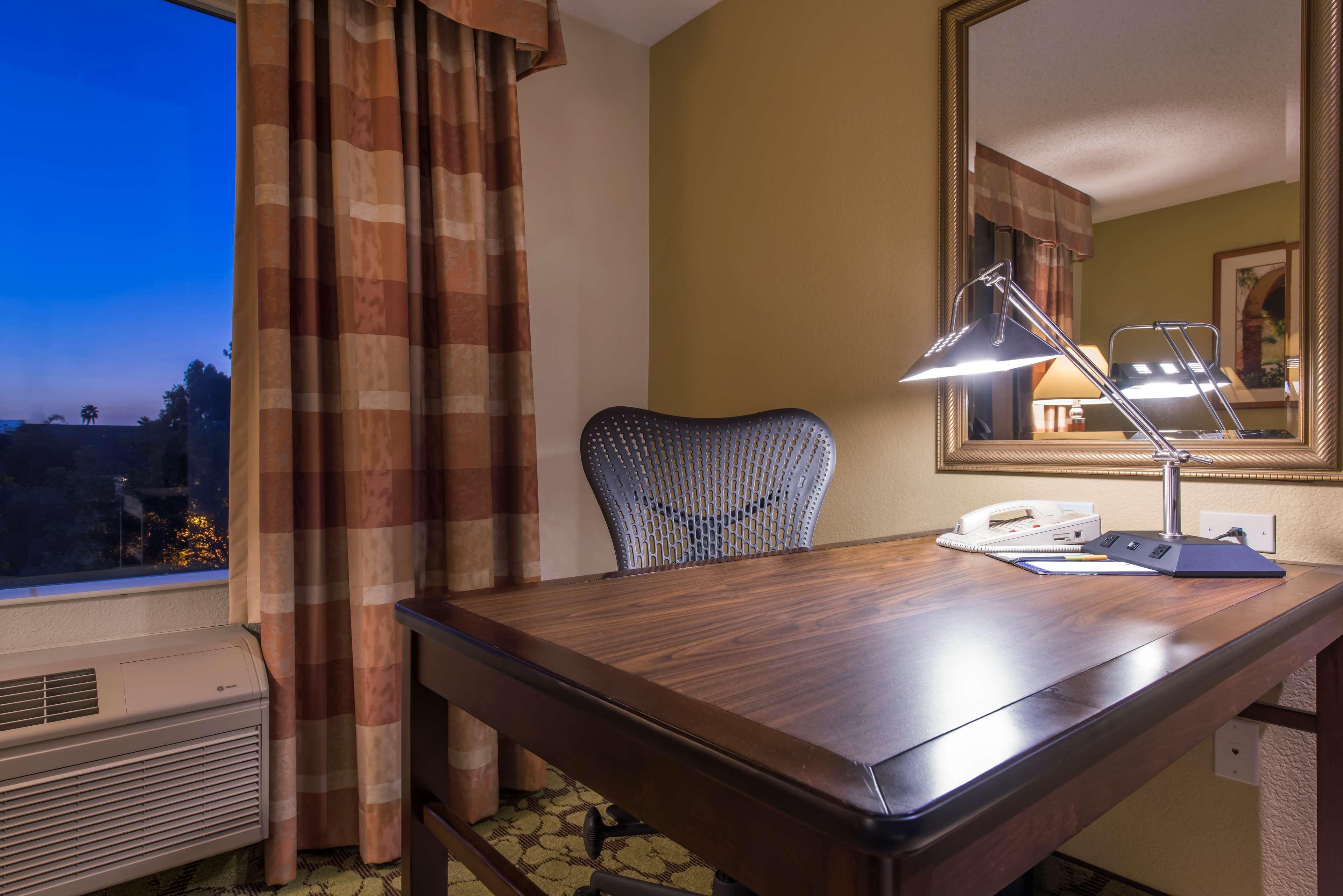 Hilton Garden Inn Arcadia/Pasadena Area Екстер'єр фото